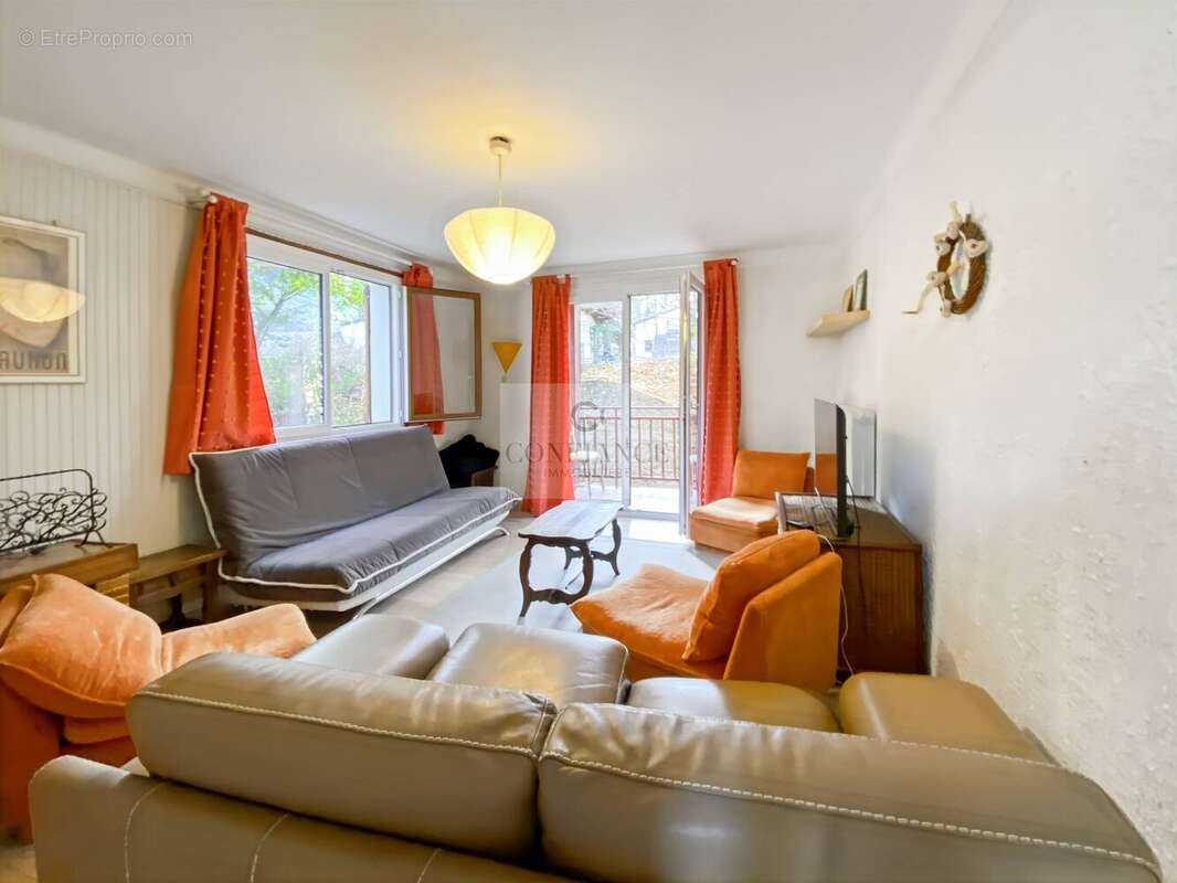 Appartement à SAINT-ETIENNE-DE-TINEE