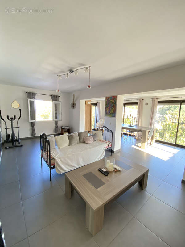 Appartement à L'ILE-ROUSSE