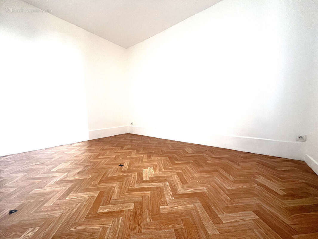 Appartement à PARIS-20E