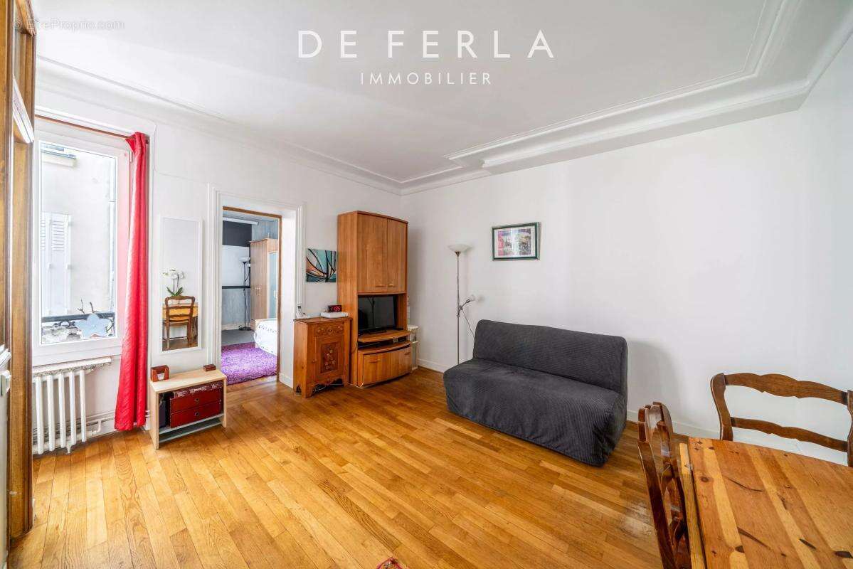 Appartement à PARIS-7E