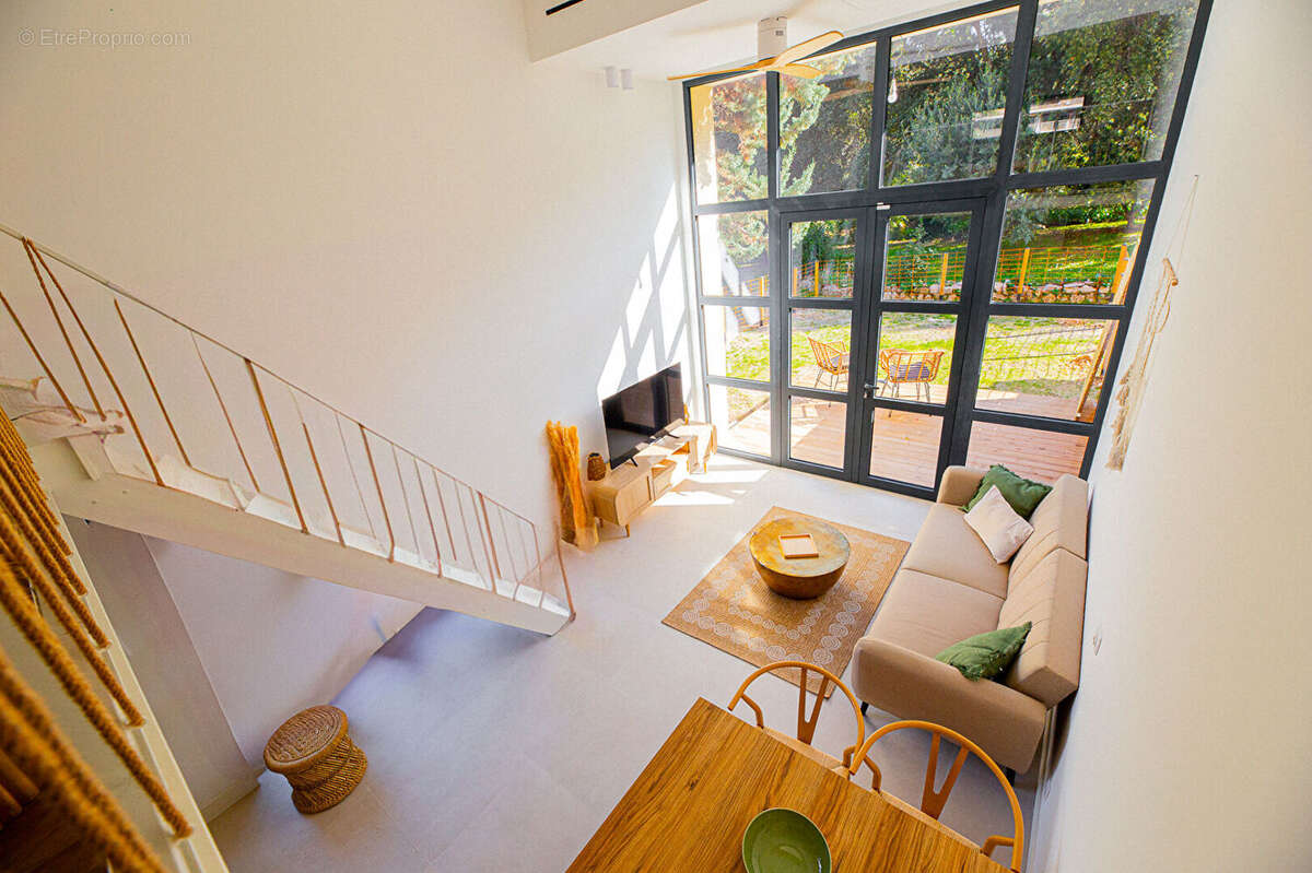 Appartement à PEYMEINADE