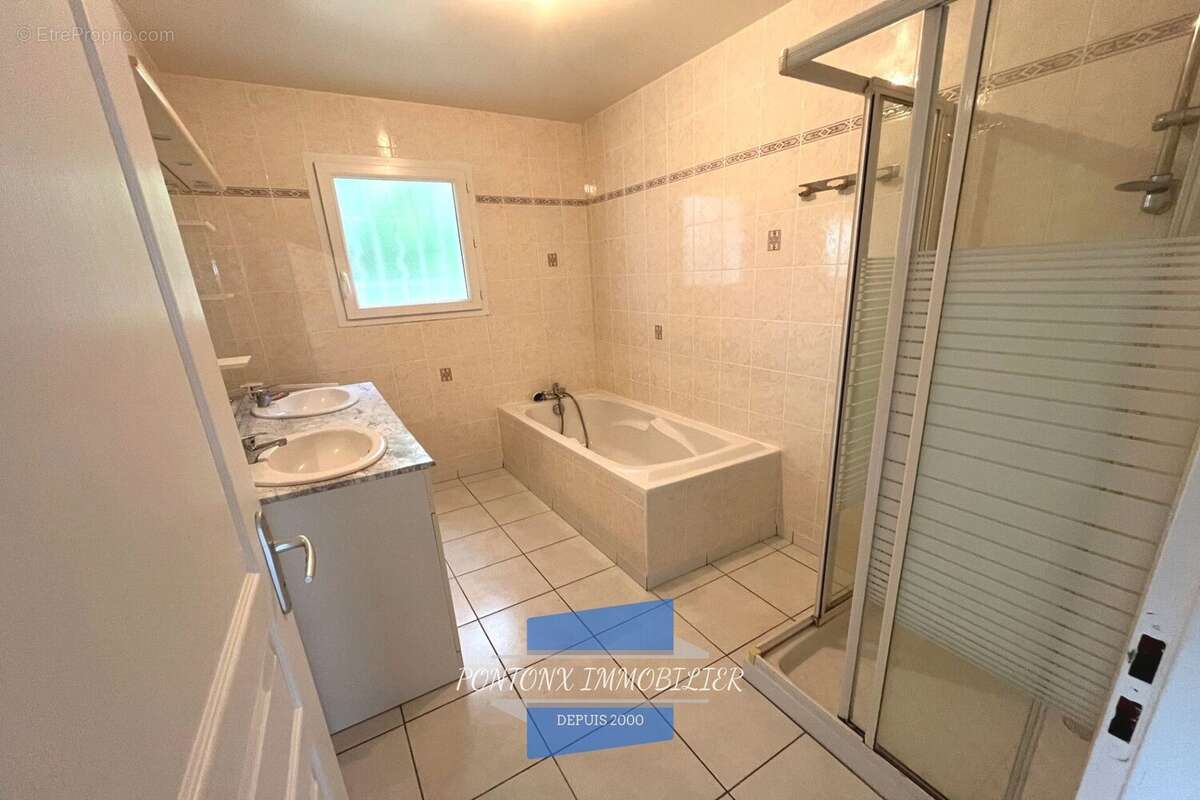 Maison 70 m² à Louer  - photo 9