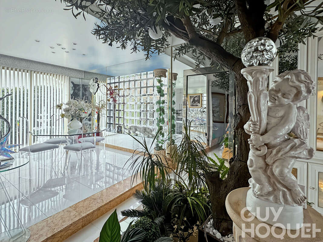 Maison à FONTENAY-LE-FLEURY