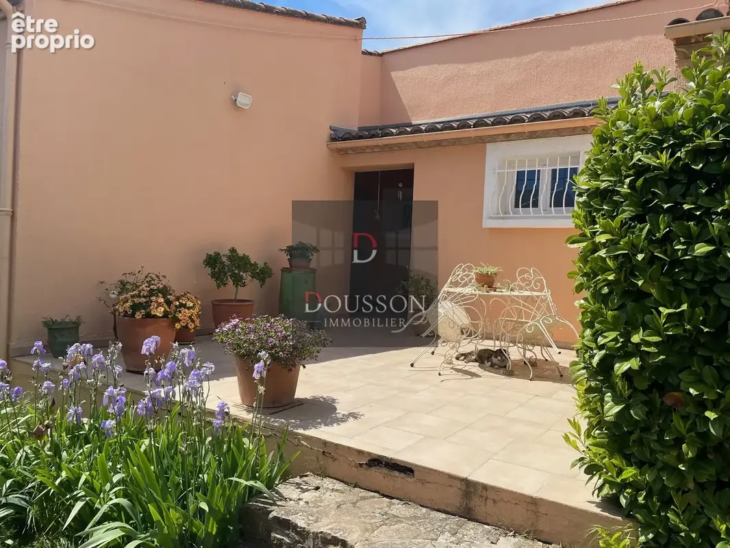 Villa avec piscine et jardin d’oliviers - photo 12