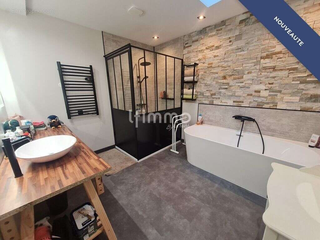 Maison 168.5m² terrain 1964m² gge 72m² dépdces cave - photo 18