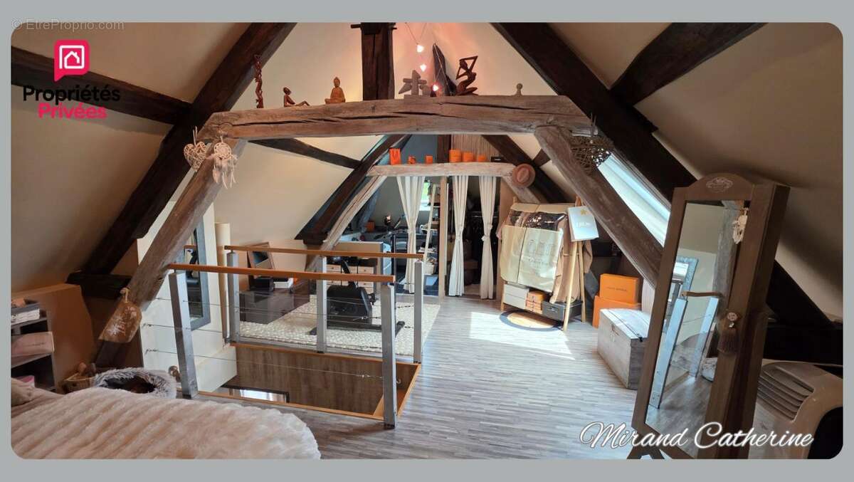Maison de charme rénovée avec vaste suite parentale et deux garages - photo 5