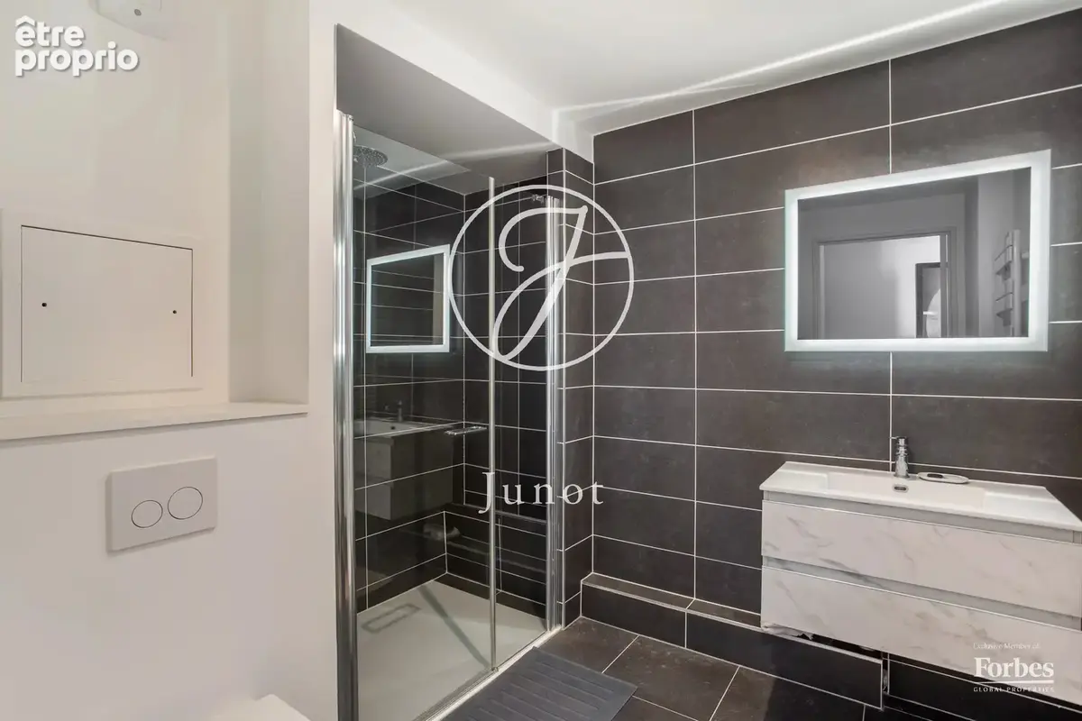 Issy-les-Moulineaux - CŒUR DE VILLE - Duplex - 84,10m² Carrez - 2 chambres - Balcon - photo 15