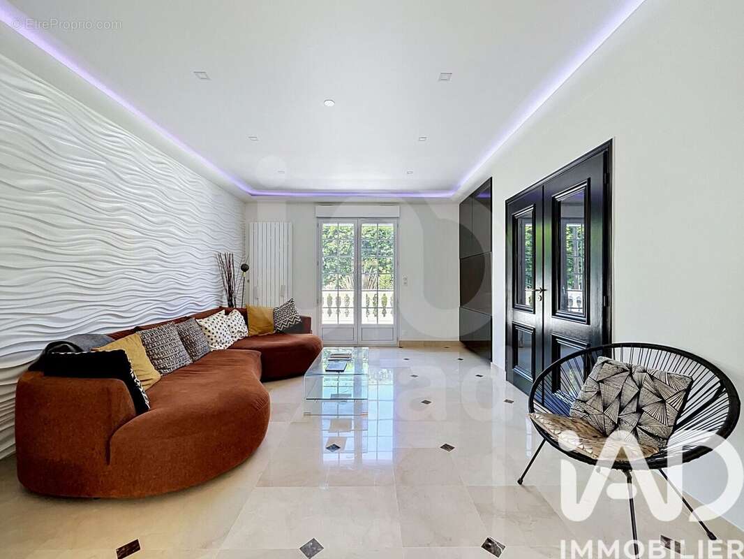 Maison 313 m² à Bry-Sur-Marne  - photo 9
