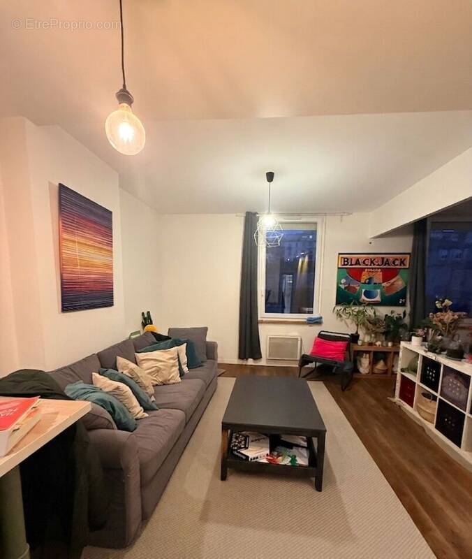 Appartement à MARSEILLE-7E