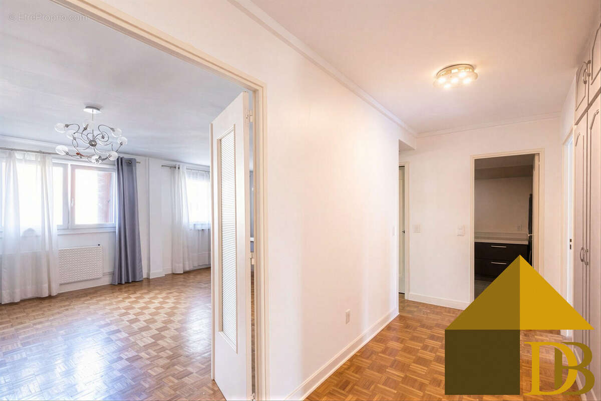 Appartement 89 m² à Maisons-Alfort  - photo 2