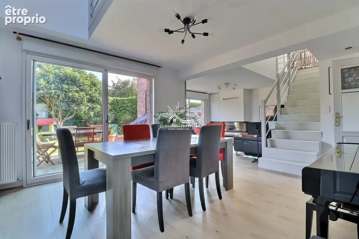 Maison 5 pièces 116 m² à vendre à Wasquehal (59290) - photo 2