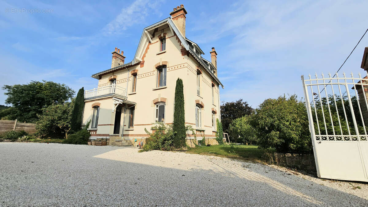 Maison à VILLE-DOMMANGE
