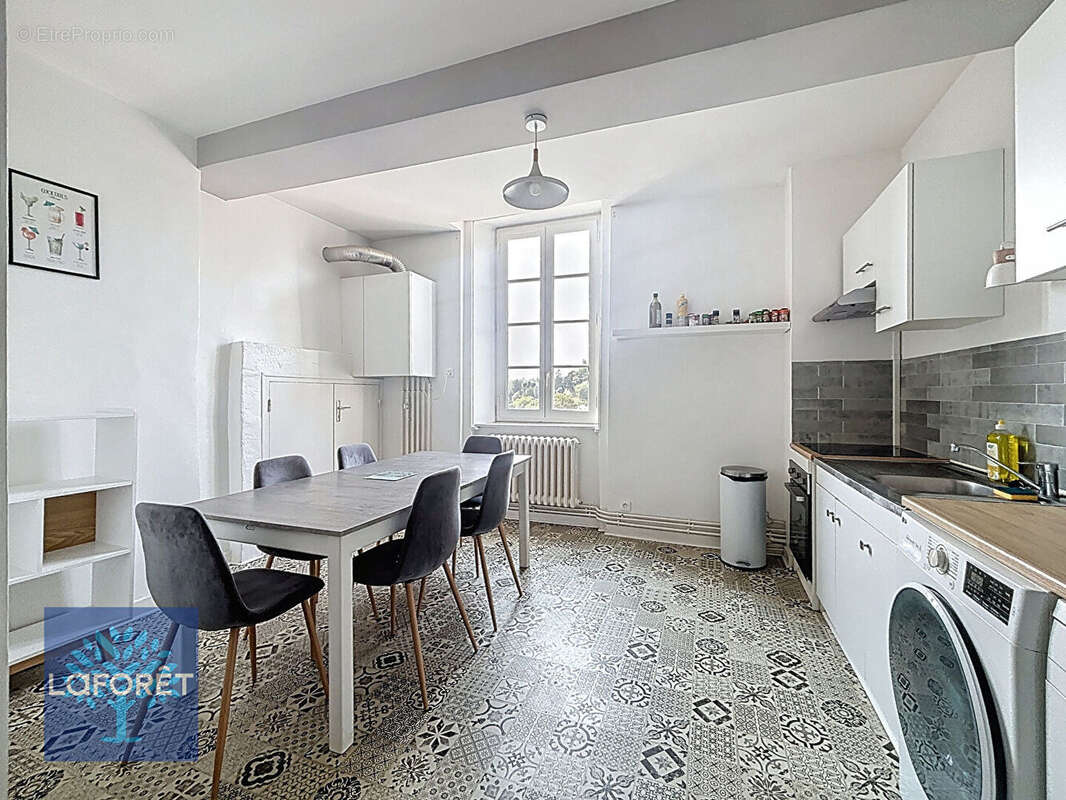 Appartement Fougeres HAUTE VILLE 7 pièce(s) 132 m2 - photo 4