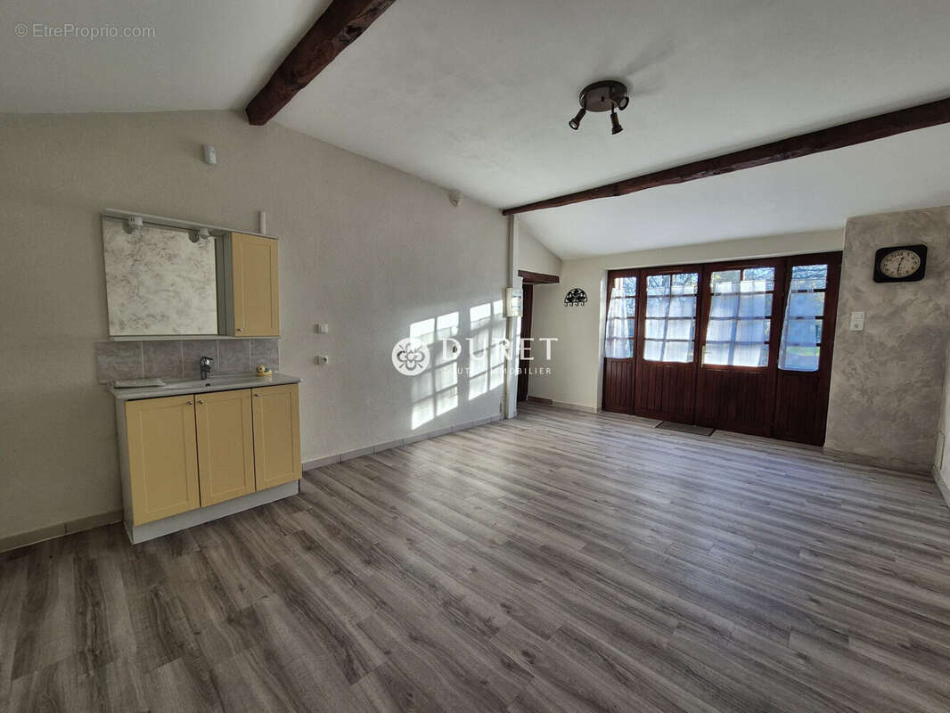 Maison à SAINT-VINCENT-SUR-GRAON