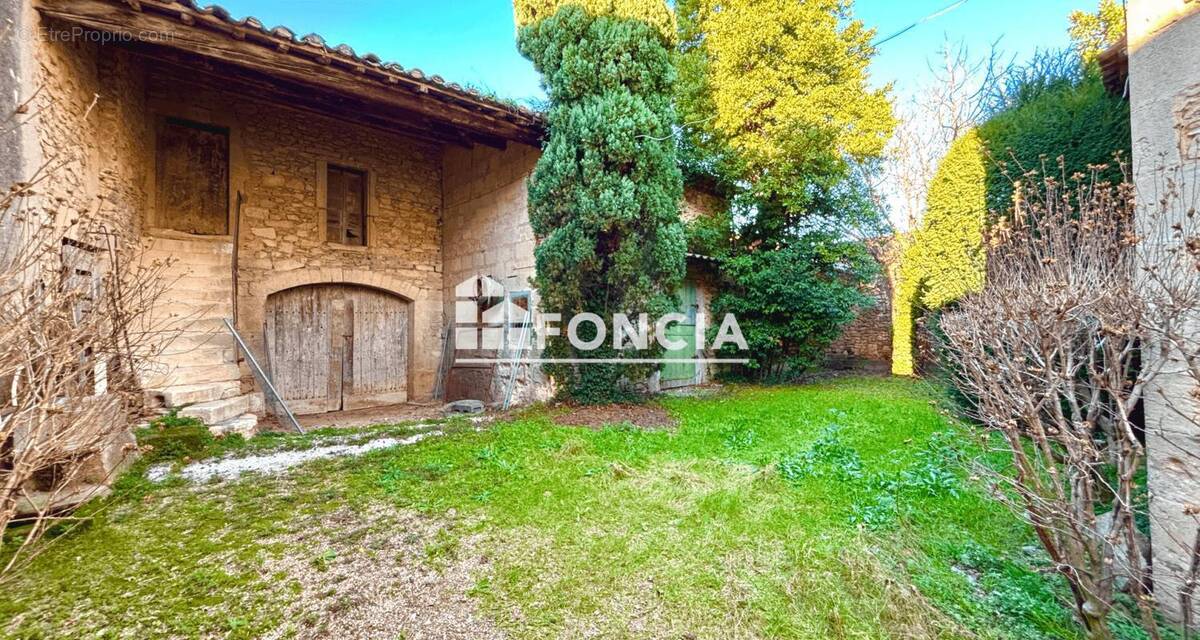 Maison à CAVEIRAC