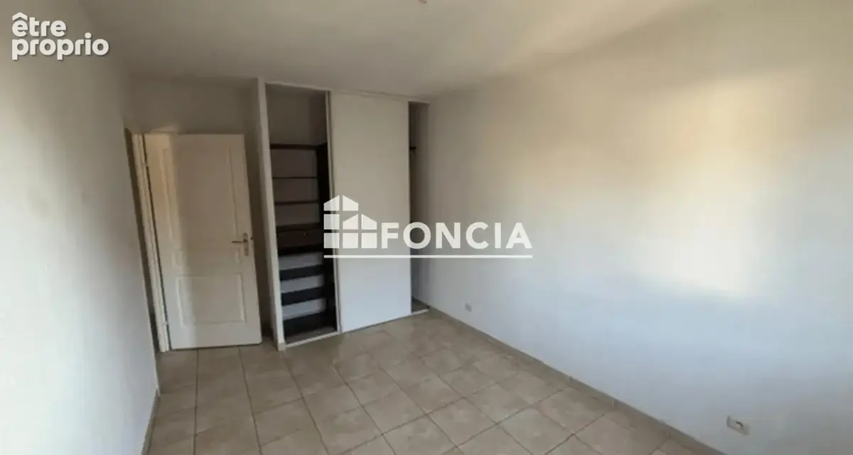 Toulon ouest residence recente joli t3 terrasse parking - photo 2
