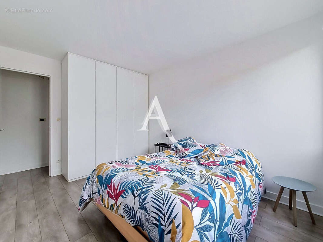 Appartement à PARIS-20E