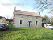 Maison à LES ESSARDS