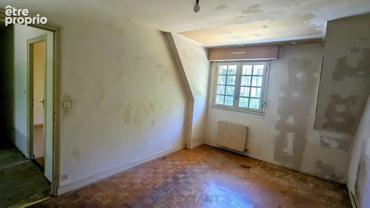 Maison familiale de 5 chambres à rénover  Sous-sol complet  Terrain de 8 291 m²  À 1,6 km de la Petite Mer de Gâvres - photo 15