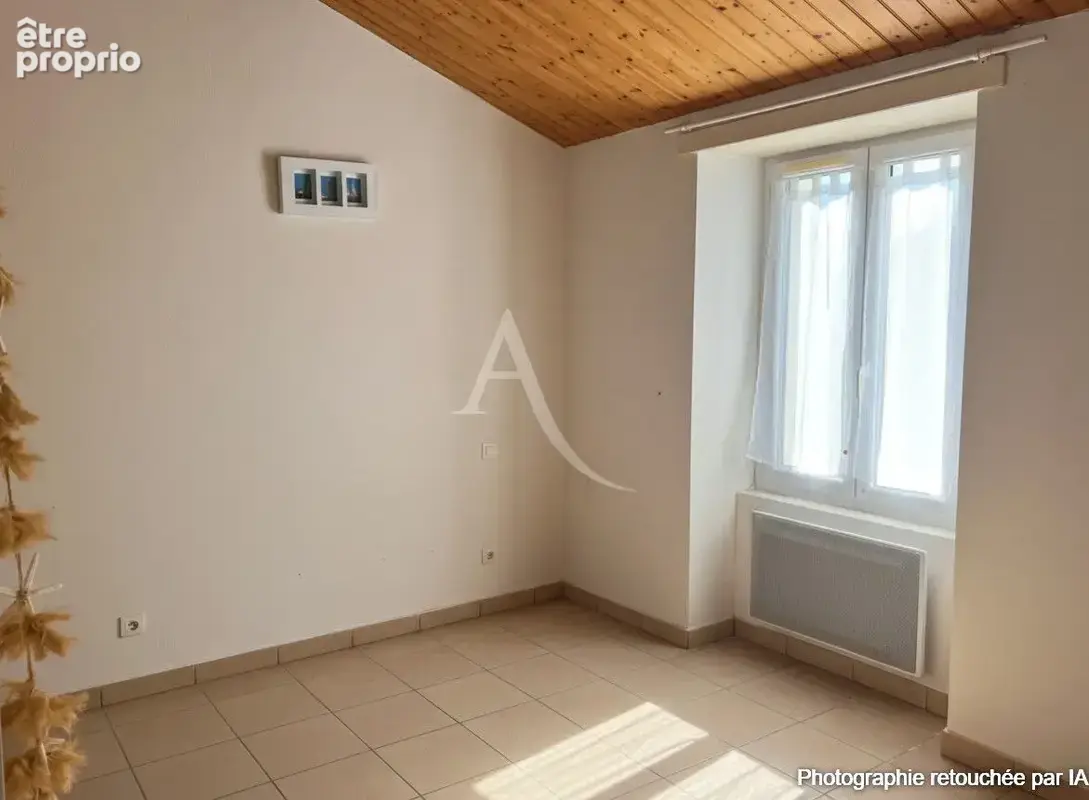 EXCLUSIVITÉ - Ensemble immobilier au coeur du marais - Beau potentiel. - photo 8