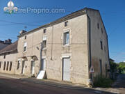 Appartement à LES BORDES