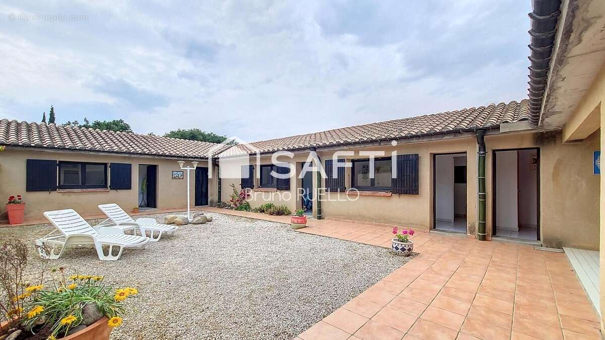 Photo 2 - Maison à MONTESQUIEU-DES-ALBERES