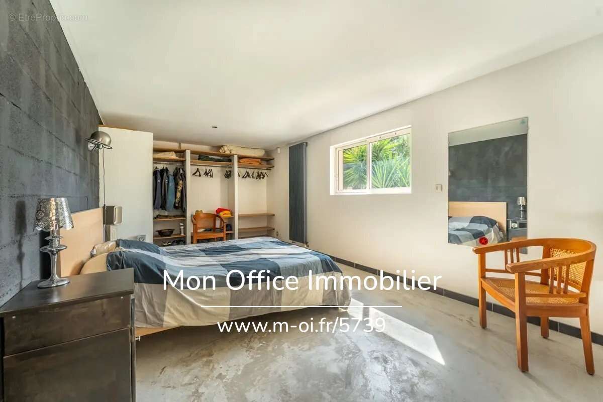 Maison à SAUSSET-LES-PINS