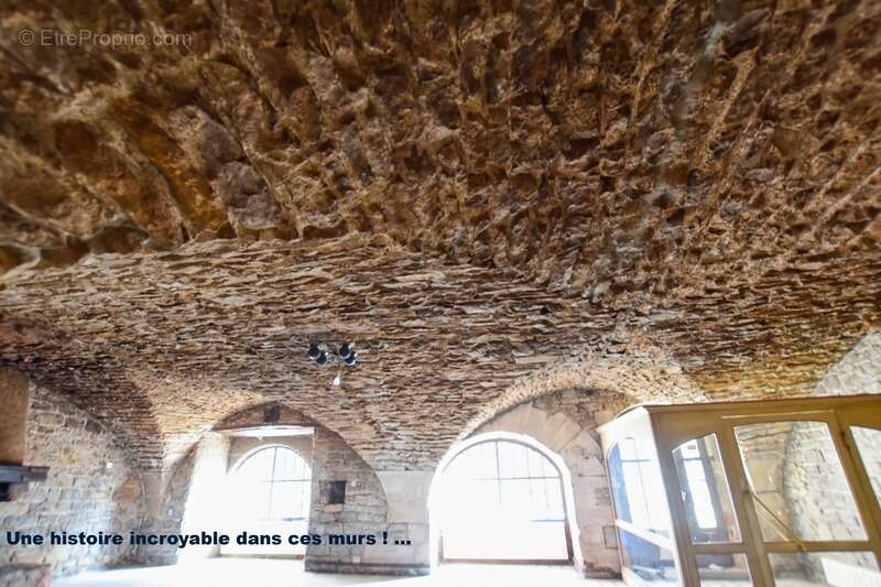 Maison à COUCHES