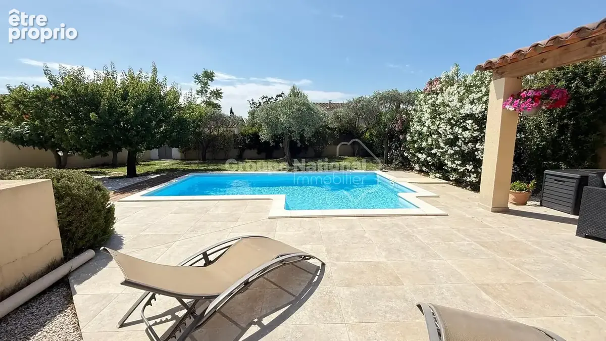 Maison plain pied - Belles prestations, piscine et terrain clos arboré - photo 4