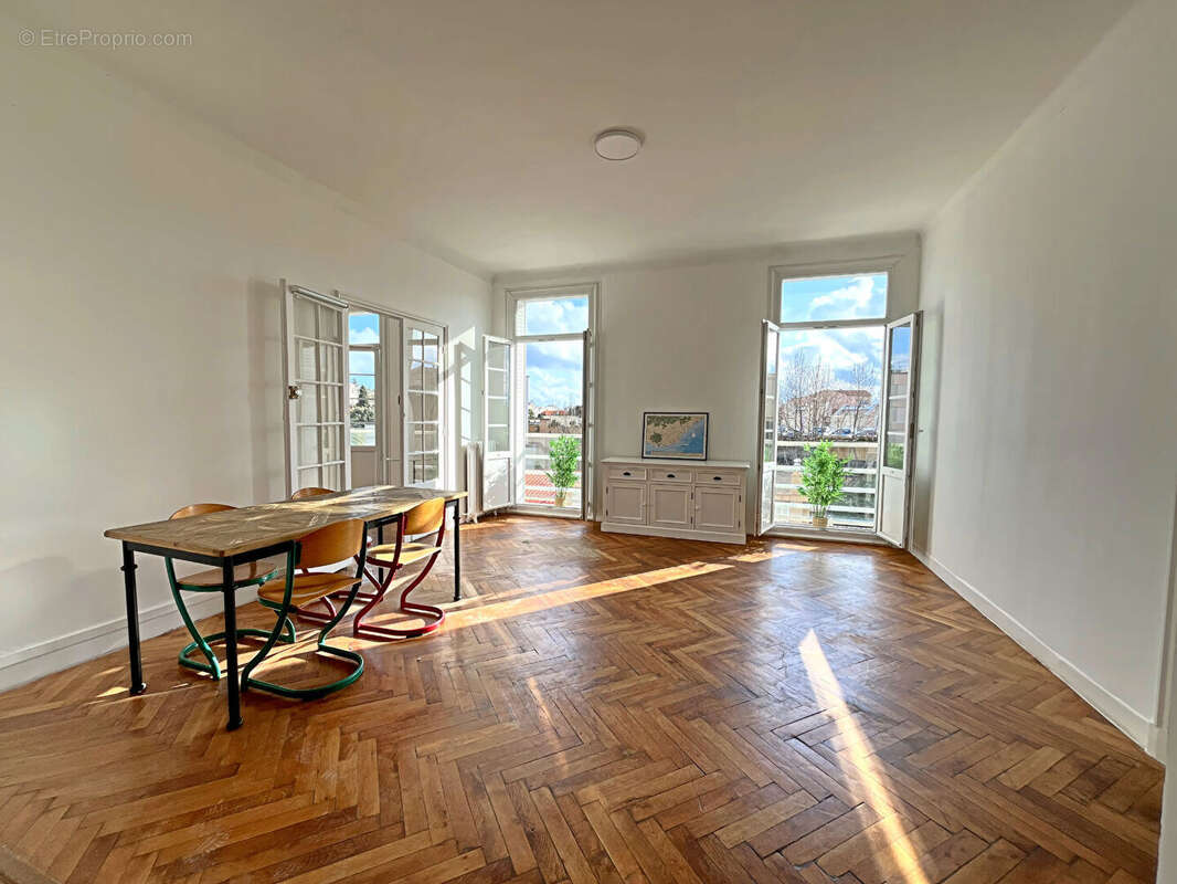 Appartement à SAINT-RAPHAEL