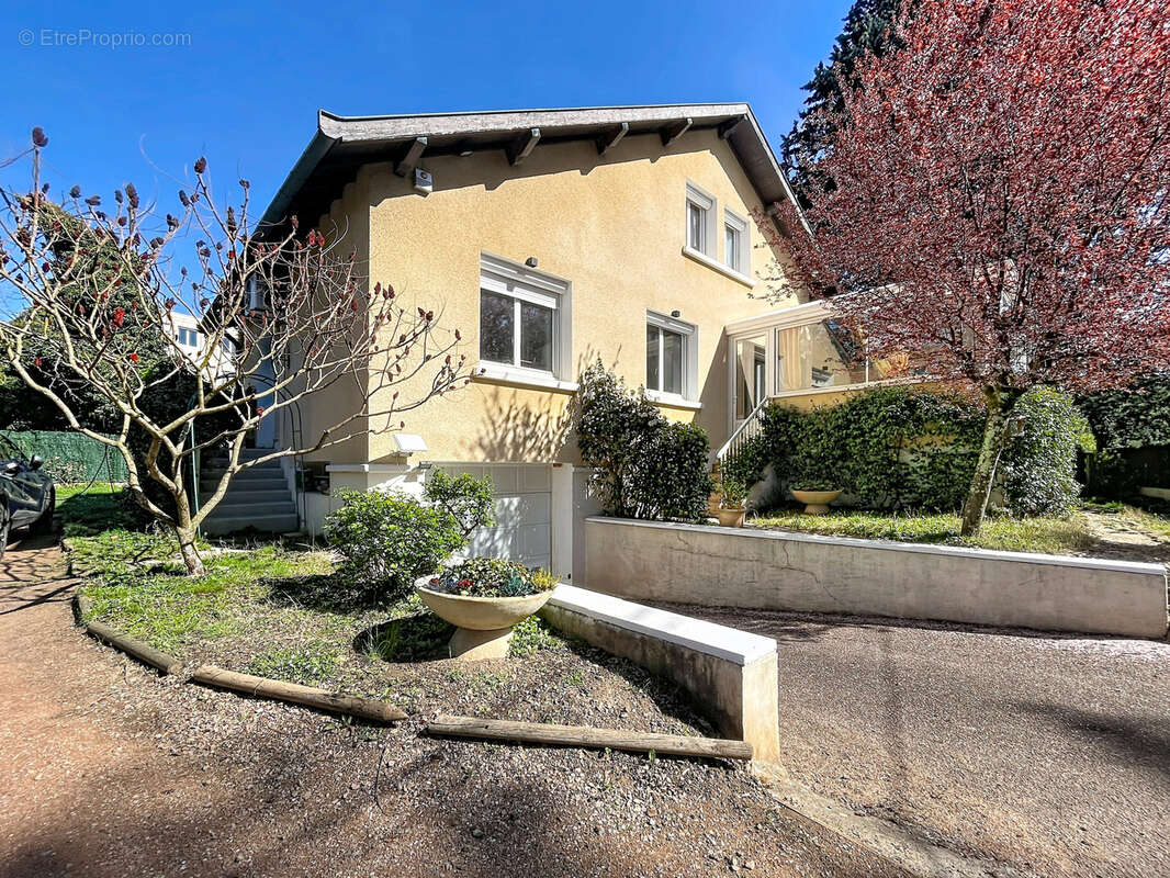 Maison à FRANCHEVILLE