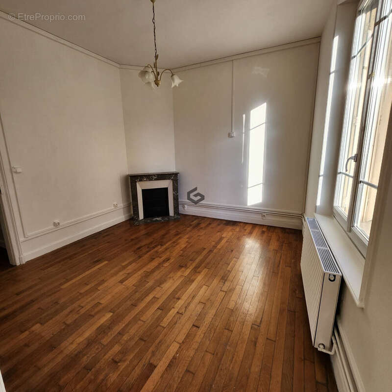 Appartement 72 m² à Reims  - photo 2