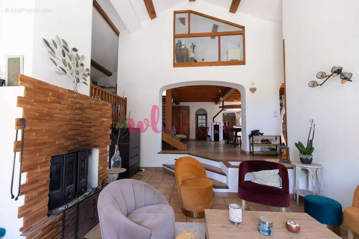Maison à THURINS