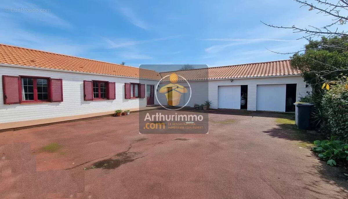 Maison à BEAUVOIR-SUR-MER