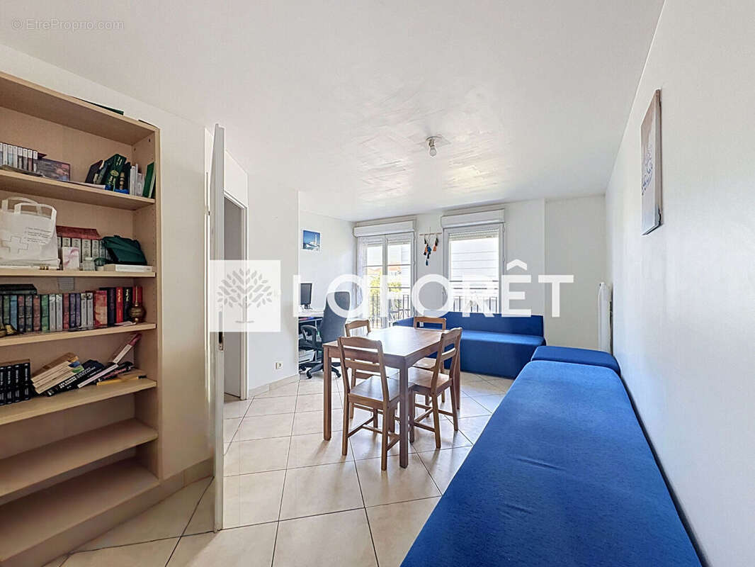 Appartement à MOISSY-CRAMAYEL
