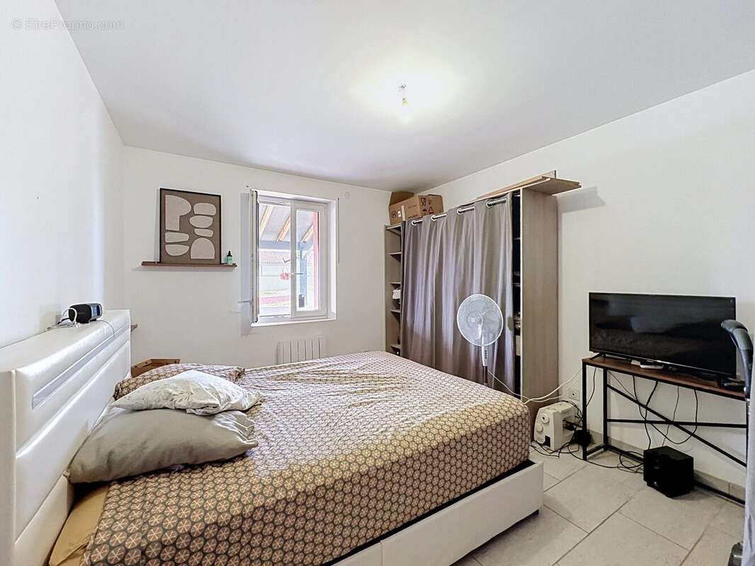 Maison 83 m² à Villemade  - photo 7