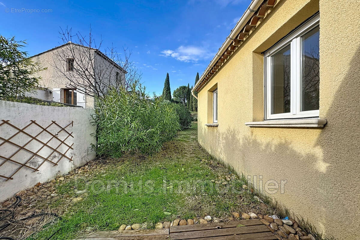 Maison à SAINT-SATURNIN-LES-AVIGNON