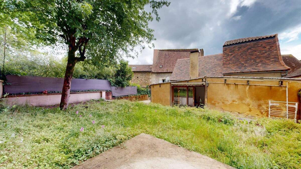 Photo 2 - Maison à LE BUGUE