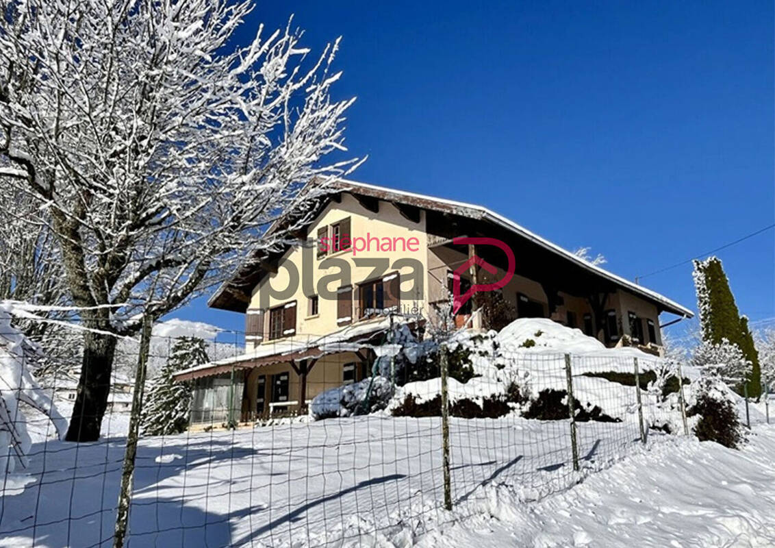 Maison à LA CHAUX-DU-DOMBIEF