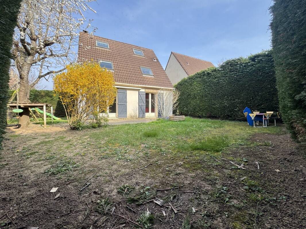 Maison à SAINT-GERMAIN-LES-CORBEIL