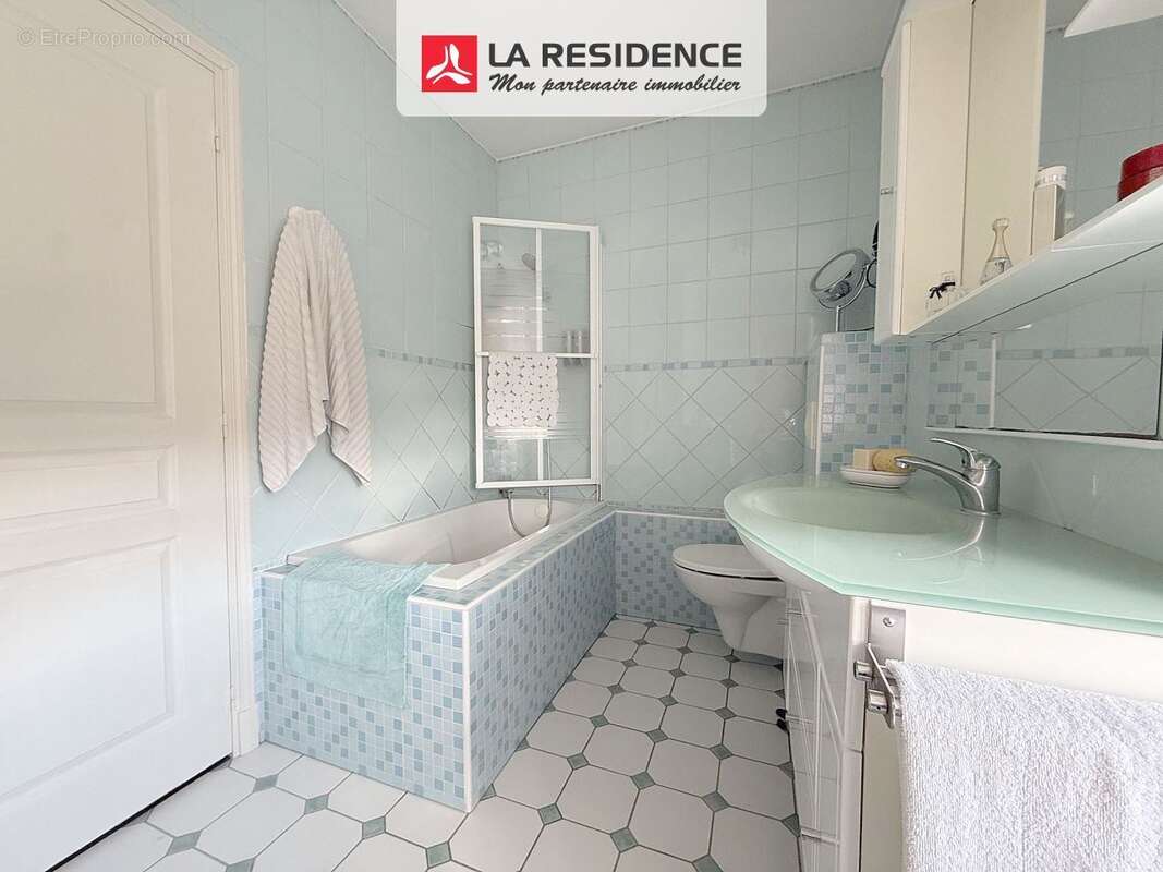 Maison à BENNECOURT