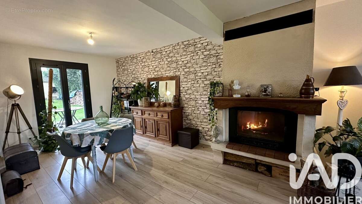 Photo 2 - Maison à LONGNY-AU-PERCHE