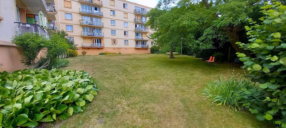 Appartement à BONDY