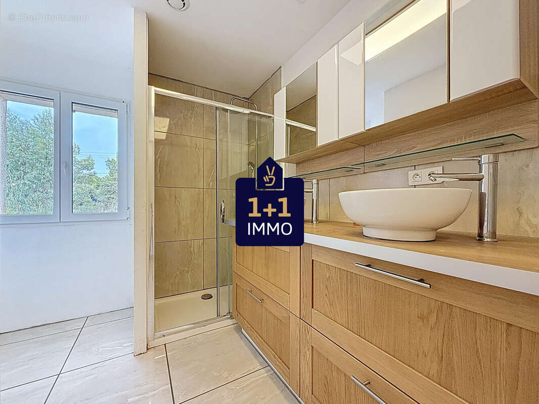 Maison à BAGNOLS-EN-FORET