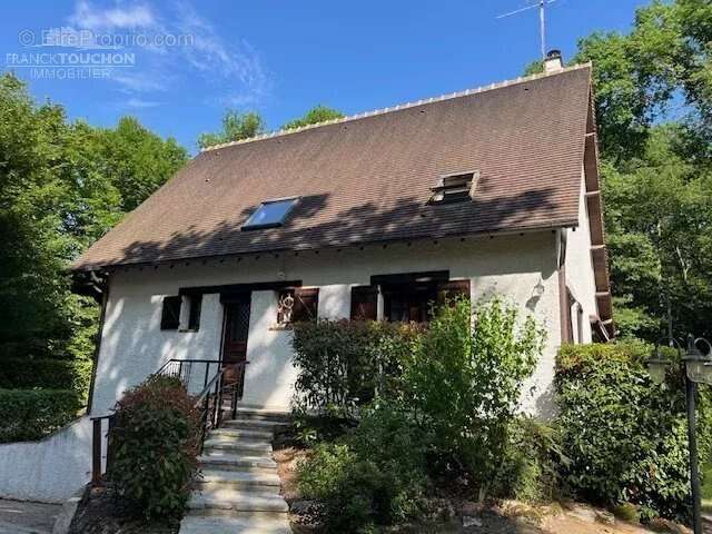 Maison à FERRIERES-EN-GATINAIS