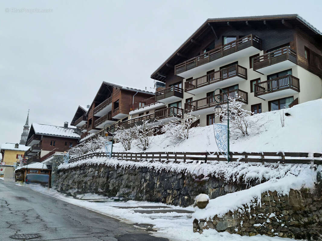 Appartement à HAUTELUCE