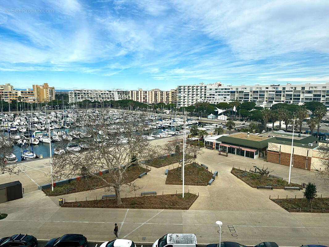 Appartement à MAUGUIO