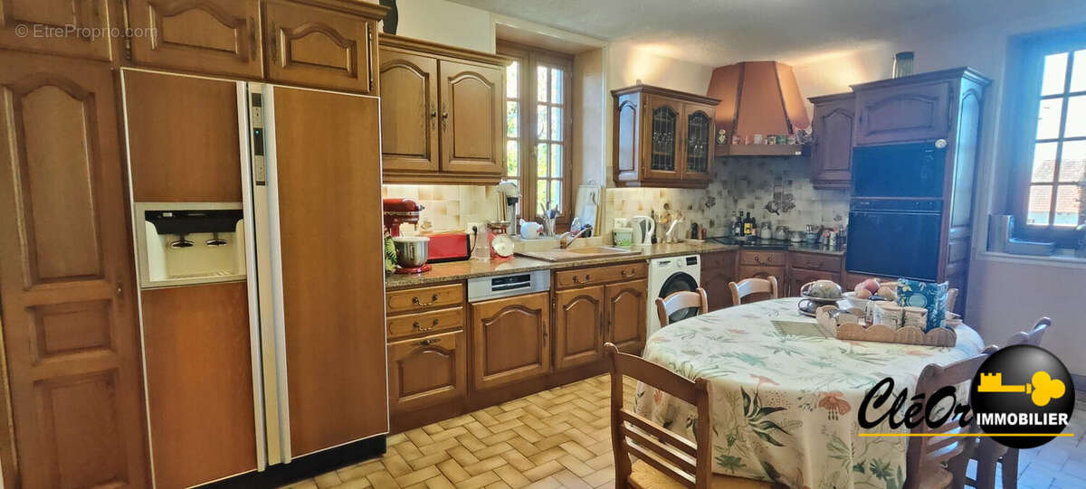 Maison à MOUTHIER-EN-BRESSE