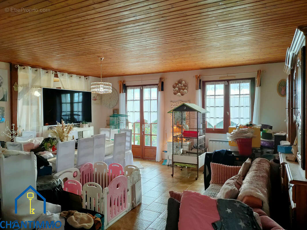 Maison à LA CAILLERE-SAINT-HILAIRE