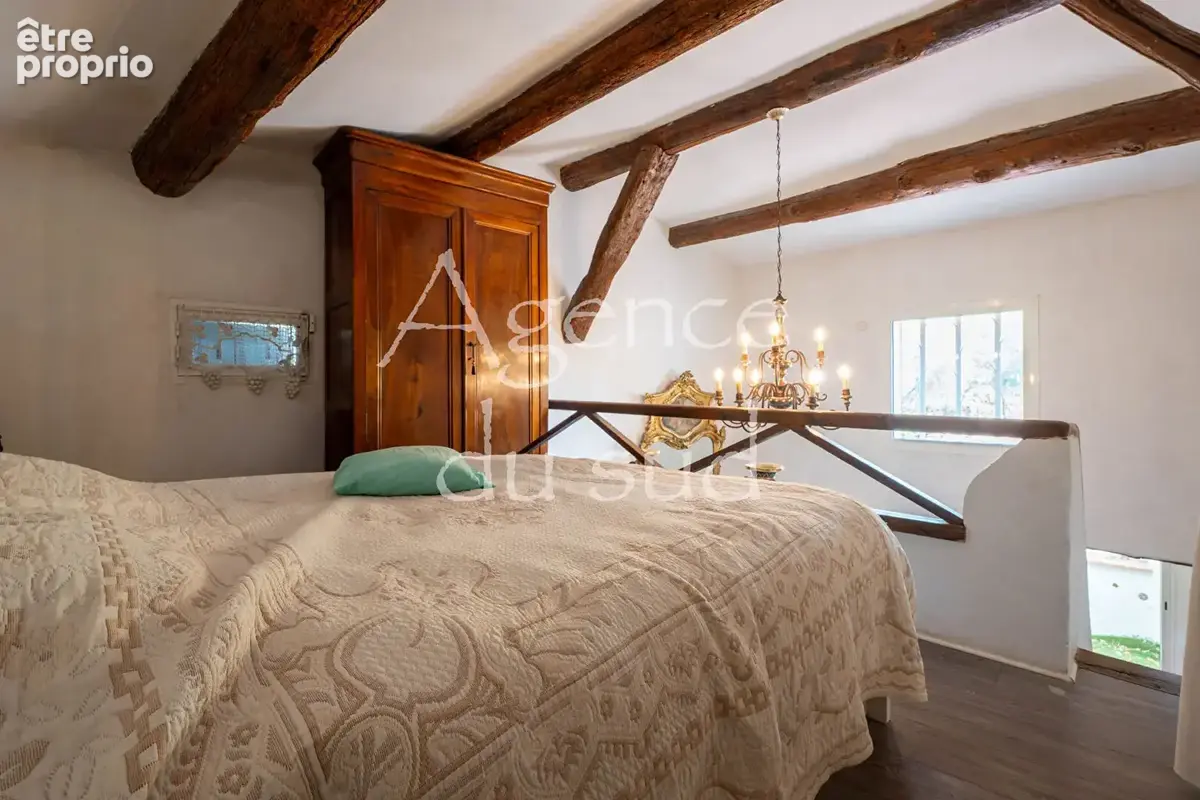 Maison  6 pièce(s) de 200 m² - photo 17